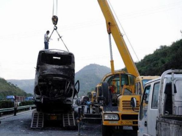 平山县吊车出租电话_江高吊车出租选择步骤